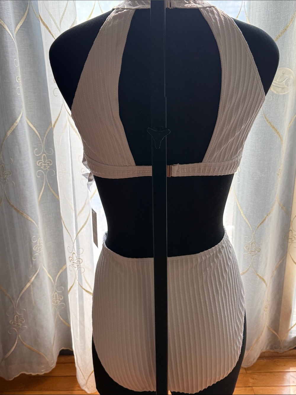 Cupshe White Ribbed Cutout Halter One-Piece Swimsuit - Picture 4 of 4